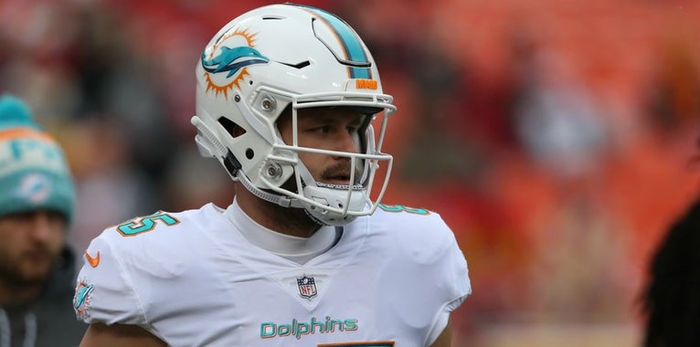 NFL Razorbacks: AJ Derby continues surprise NFL stint in Miami NFL Razorbacks: AJ Derby continues surprise NFL stint in Miami