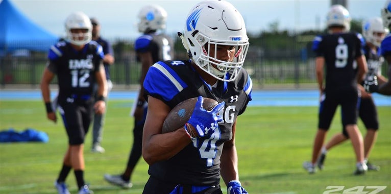Numerous Oregon commits and targets listed in MaxPreps Top 25 Numerous Oregon commits and targets listed in MaxPreps Top 25