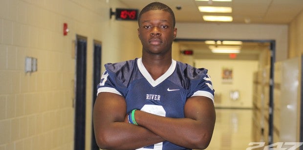 New DL offer Smiley wants to find out more about A&M New DL offer Smiley wants to find out more about A&M