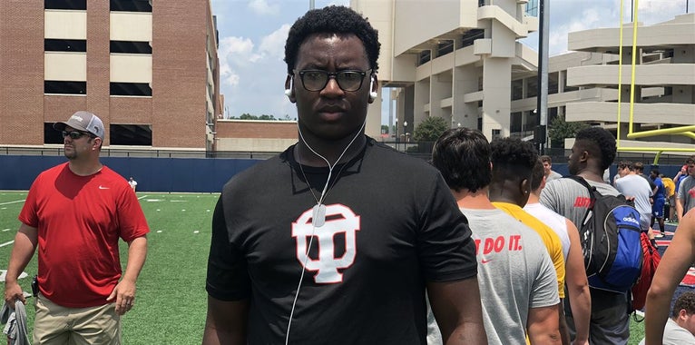 Defensive lineman Zion Logue to announce commitment Sunday Defensive lineman Zion Logue to announce commitment Sunday
