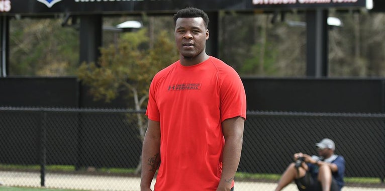Juco DL, former Vols commit chooses Tennessee again Juco DL, former Vols commit chooses Tennessee again