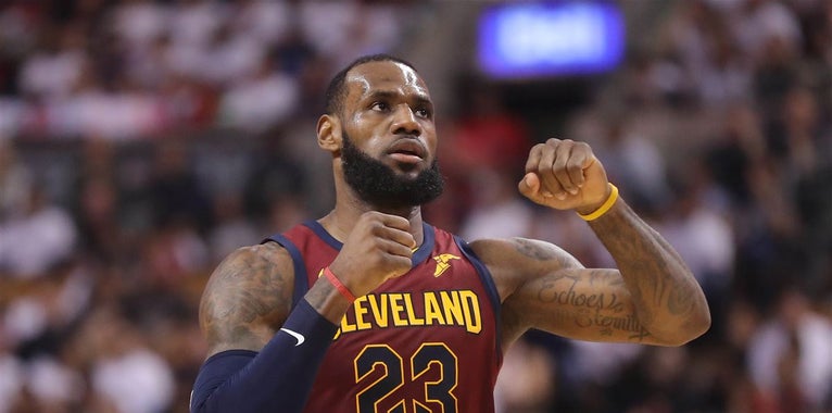 Dick Vitale picks LeBron James over Michael Jordan as GOAT Dick Vitale picks LeBron James over Michael Jordan as GOAT