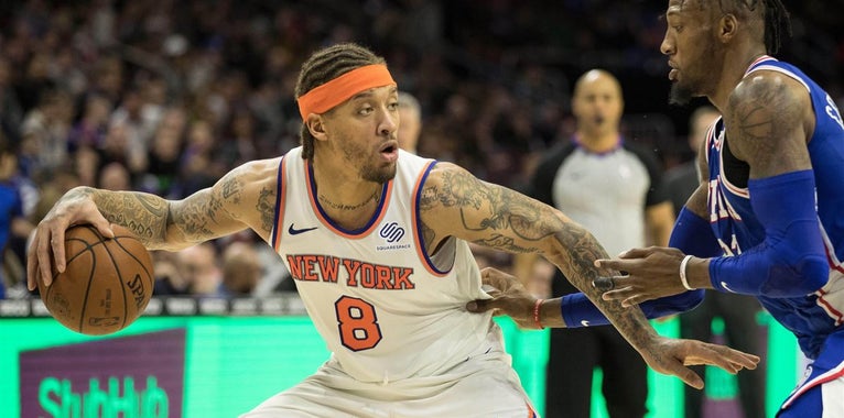 Michael Beasley agrees to sign with the Los Angeles Lakers Michael Beasley agrees to sign with the Los Angeles Lakers