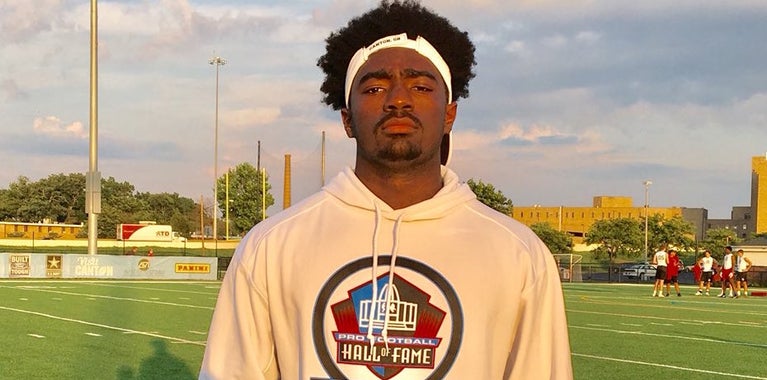 Top247 LB Rian Davis talks recruiting at Hall of Fame Academy Top247 LB Rian Davis talks recruiting at Hall of Fame Academy