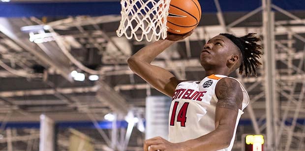 Walker blows up at Peach Jam, NC State offer a 'blessing' Walker blows up at Peach Jam, NC State offer a 'blessing'