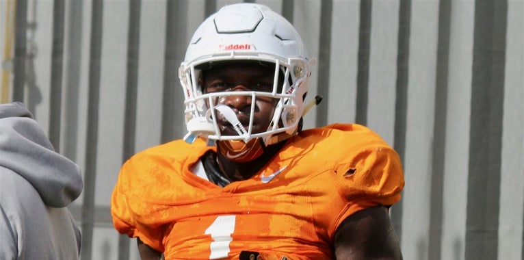 Vols' Kongbo hints at position change in tweet Vols' Kongbo hints at position change in tweet
