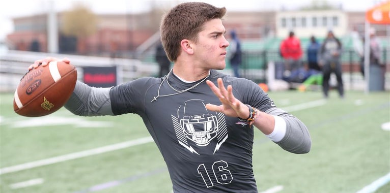 John Rhys Plumlee plans to compete for QB job at Georgia John Rhys Plumlee plans to compete for QB job at Georgia