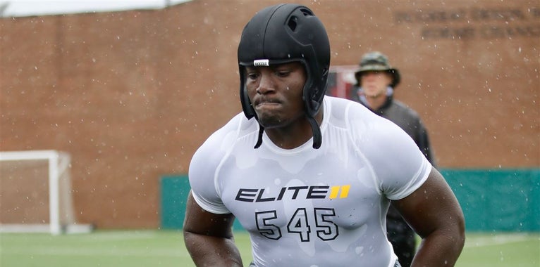 Razorbacks' Recent Football Scholarship Offer Rundown Razorbacks' Recent Football Scholarship Offer Rundown