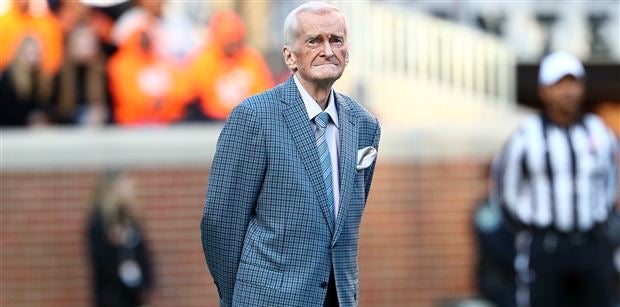 GoVols247 Podcast: Bob Kesling, GoVols247 staff talk John Ward GoVols247 Podcast: Bob Kesling, GoVols247 staff talk John Ward