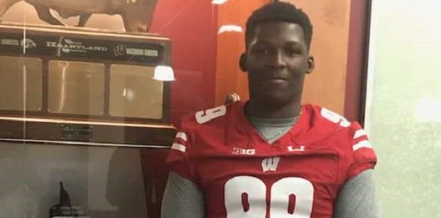 Benton Stays Home, Picks Badgers Benton Stays Home, Picks Badgers