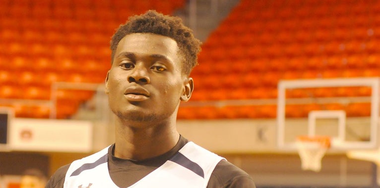 A look at Babatunde Akingbola’s verbal commitment A look at Babatunde Akingbola’s verbal commitment