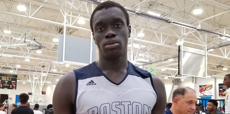adidas: Akok dominates and begins to set visits adidas: Akok dominates and begins to set visits